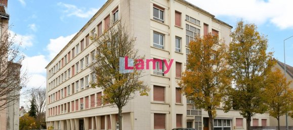 Studio in Reims, France No. 233127 8