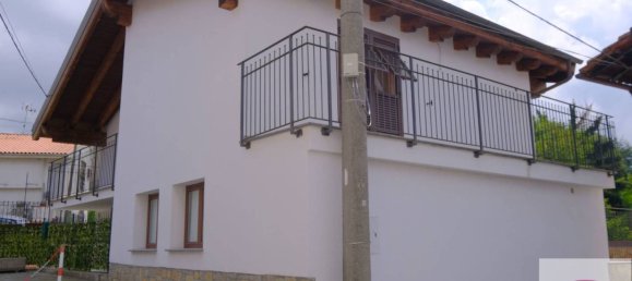 2 Schlafzimmer Villa in Dego, Italy, Nr. 286459 3
