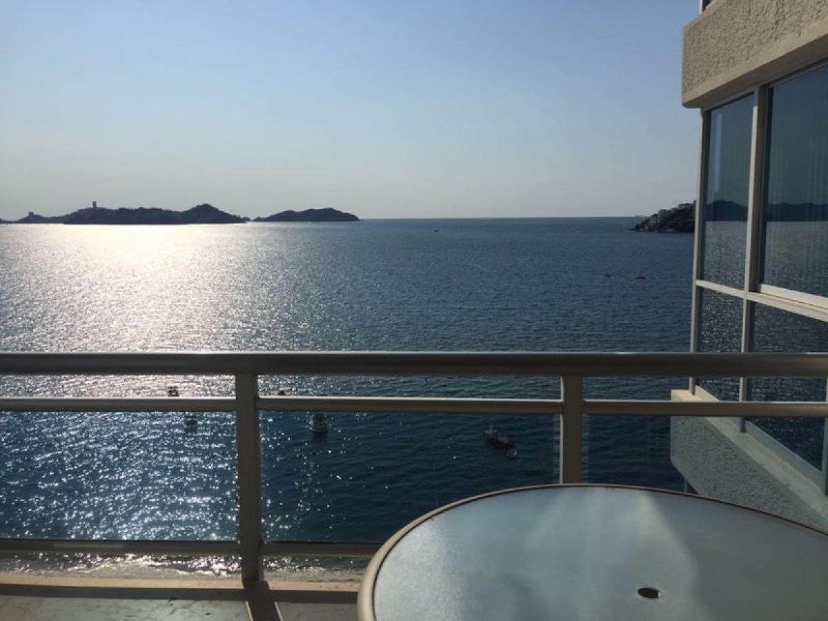 3 bedrooms Apartment in Guerrero, Mexico No. 168422