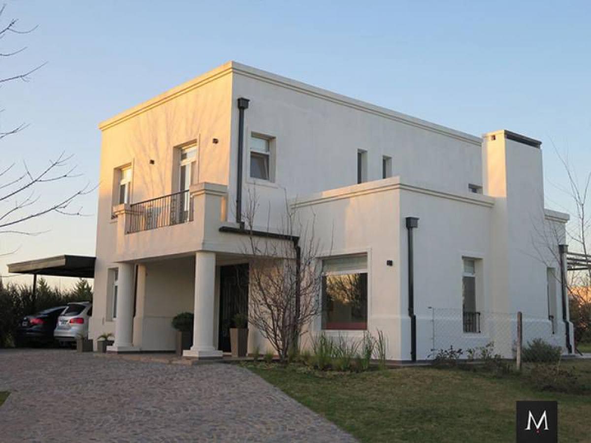 Дом с 3 спальнями в Пилар, Аргентина № 12813