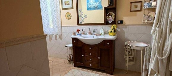 Villa de 5 divisões em Bagnoli Irpino, Italy N.º 259032 37