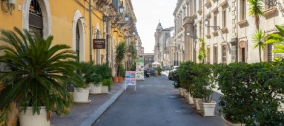 2 rooms Commercial property in Catania, Italy No. 203854 14