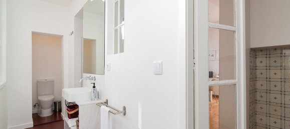 Edificio de 9 dormitorios en Porto, Portugal No. 78694 44