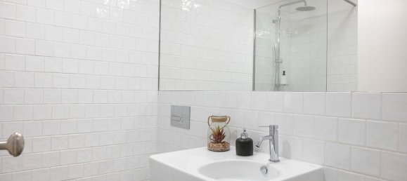 Edificio de 9 dormitorios en Porto, Portugal No. 78694 31