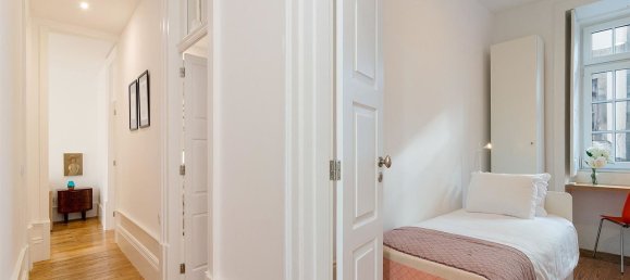 Edificio de 9 dormitorios en Porto, Portugal No. 78694 48