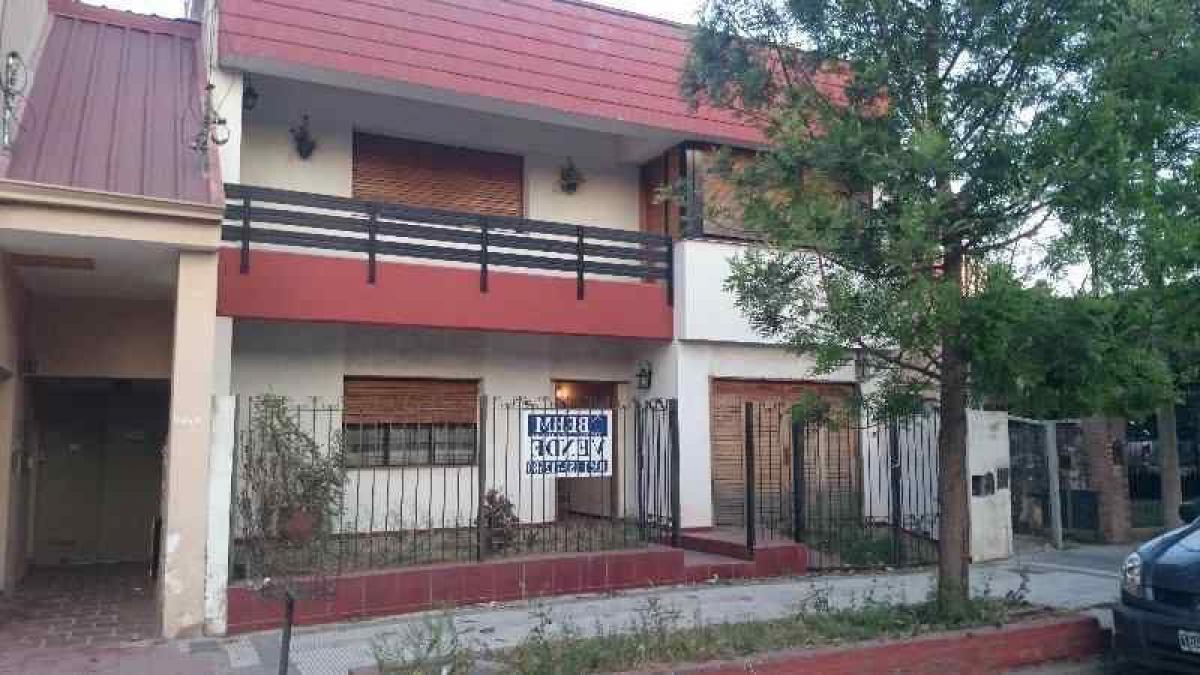 4 bedrooms House in Cordoba, Argentina No. 59576