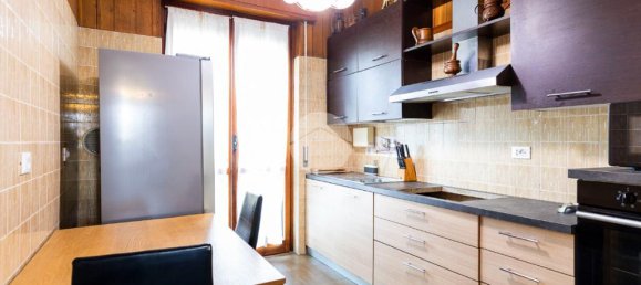 7 bedrooms Villa in Bollate, Italy No. 20932 10