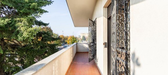 7 bedrooms Villa in Bollate, Italy No. 20932 20