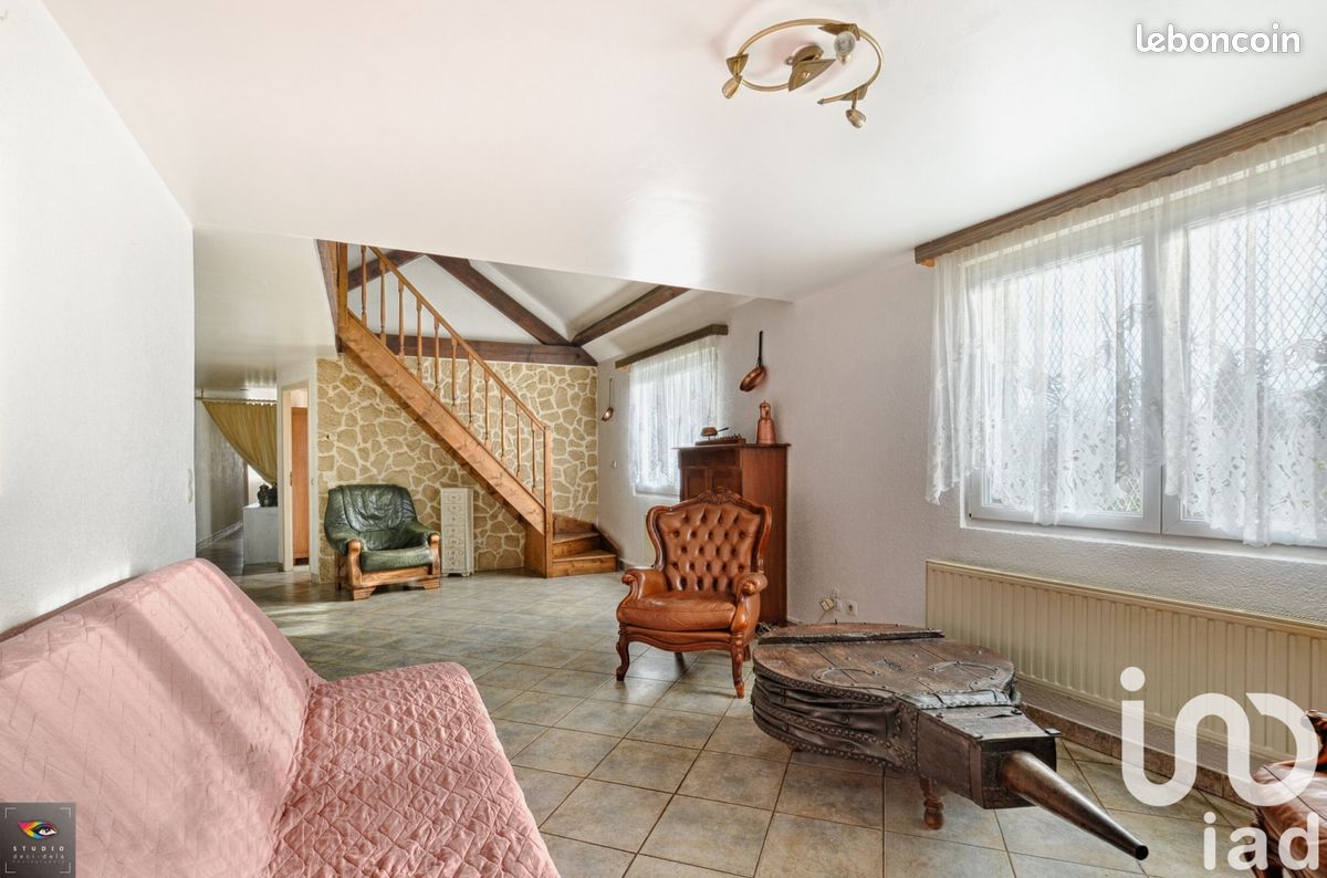 Apartamento de 7 habitaciónes en Maizieres-les-Metz, France No. 51862