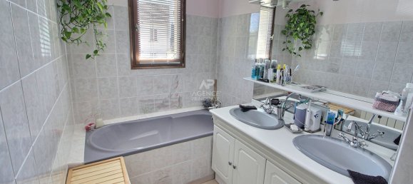 5 bedrooms House in Triel-sur-Seine, France No. 187797 7