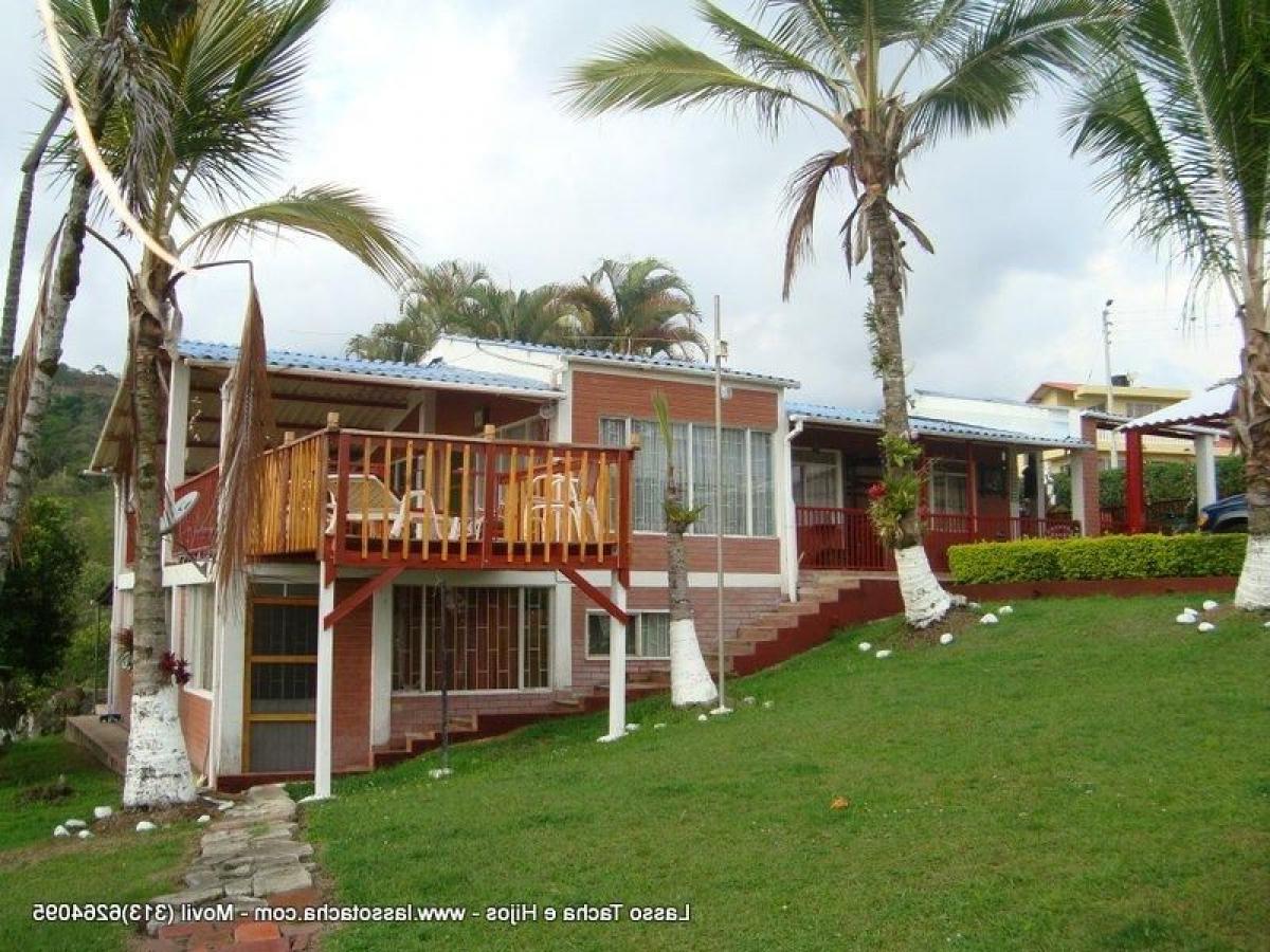 5 bedrooms House in Cundinamarca, Colombia No. 6647