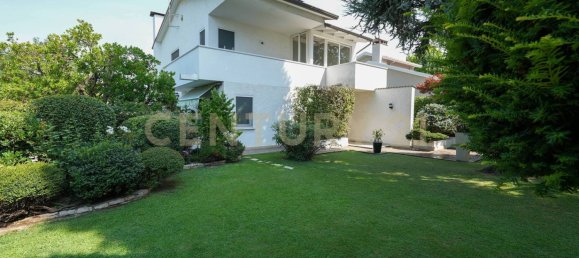 3 bedrooms Villa in Legnago, Italy No. 322727 2