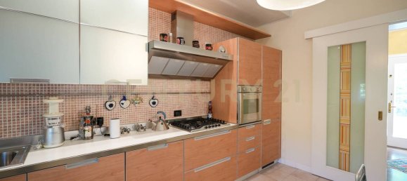 3 bedrooms Villa in Legnago, Italy No. 322727 13