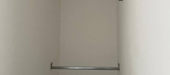 2 Schlafzimmer Wohnung in Cremona, Italy, Nr. 381529 8