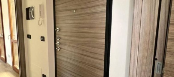 2 Schlafzimmer Wohnung in Cremona, Italy, Nr. 381529 16