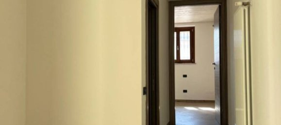 2 Schlafzimmer Wohnung in Cremona, Italy, Nr. 381529 9