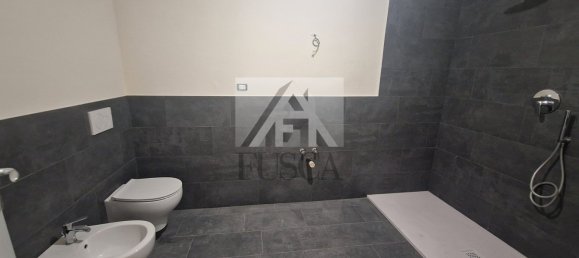 2 bedrooms Apartment in Lucca, Italy No. 314410 10