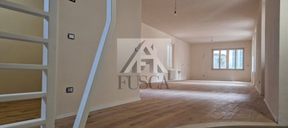 2 bedrooms Apartment in Lucca, Italy No. 314410 5