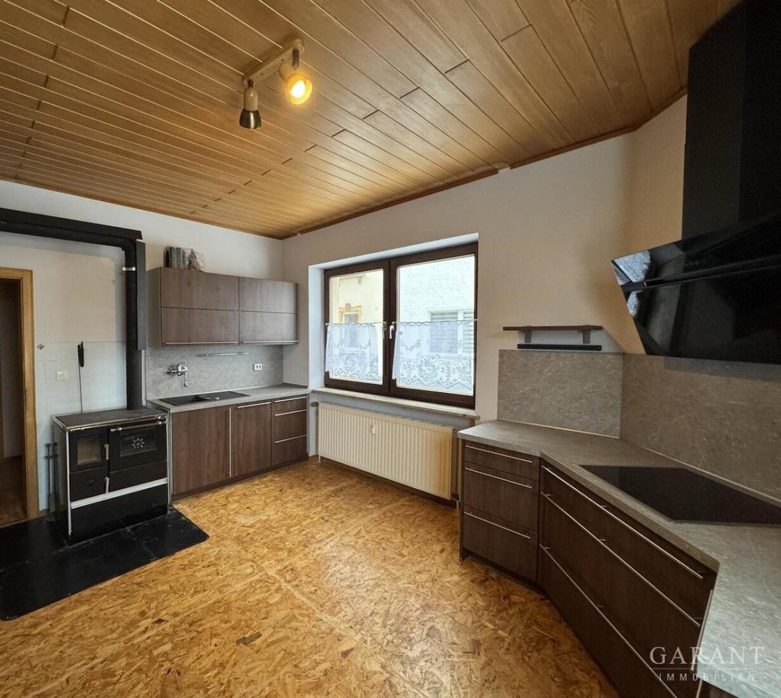 Таунхаус с 8 комнатами в Schonwald, Германия № 2105