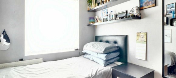 3 bedrooms House in Hayes, United Kingdom No. 5062 10