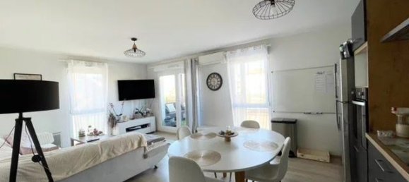 2 bedrooms Apartment in Cavaillon, France No. 299300 2