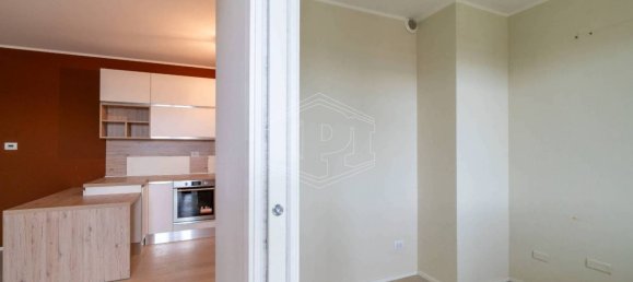 2 bedrooms Apartment in Turin, Italy No. 308824 14