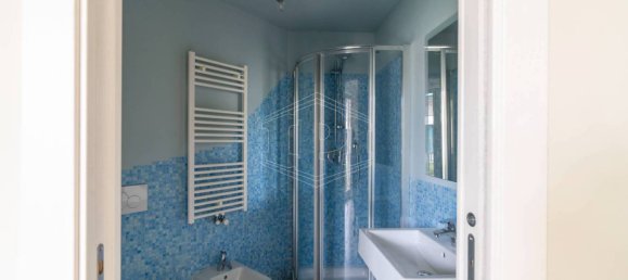 2 bedrooms Apartment in Turin, Italy No. 308824 24