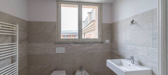 2 bedrooms Apartment in Turin, Italy No. 308824 27