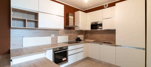 2 bedrooms Apartment in Turin, Italy No. 308824 7