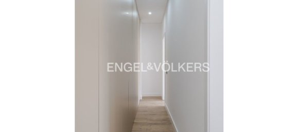 4 bedrooms Apartment in Lisbon, Portugal No. 33382 10