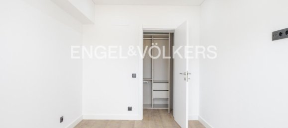 4 bedrooms Apartment in Lisbon, Portugal No. 33382 21