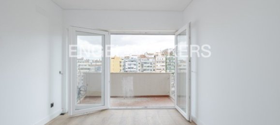 4 bedrooms Apartment in Lisbon, Portugal No. 33382 17