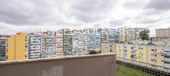 4 bedrooms Apartment in Lisbon, Portugal No. 33382 18