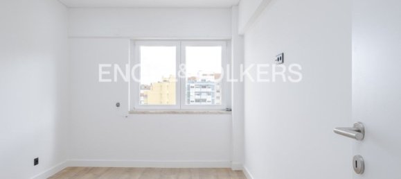 4 bedrooms Apartment in Lisbon, Portugal No. 33382 20