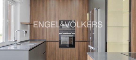 4 bedrooms Apartment in Lisbon, Portugal No. 33382 4