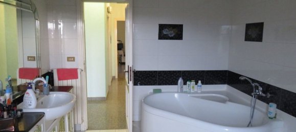 4 rooms Apartment in Lamezia Terme, Italy No. 219890 8