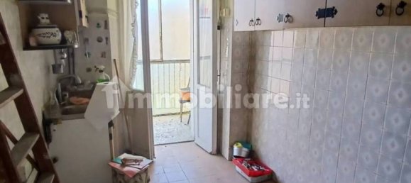 Apartamento de 4 dormitorios en Campobasso, Italy No. 341599 5