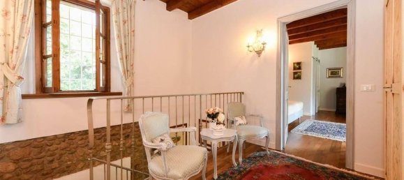 3 bedrooms House in Desenzano del Garda, Italy No. 127048 18