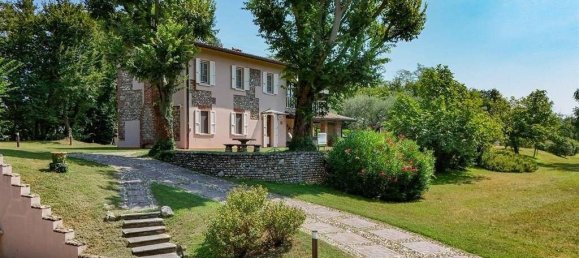 3 bedrooms House in Desenzano del Garda, Italy No. 127048 2