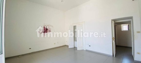 3 rooms Apartment in Naples, Italy No. 319195 7