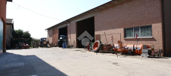 4 Schlafzimmer Haus in Sala Bolognese, Italy, Nr. 371400 24