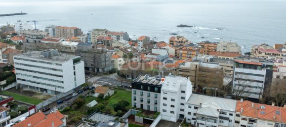 4 bedrooms Apartment in Porto, Portugal No. 109957 7