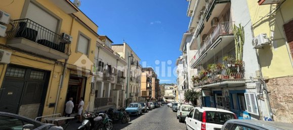 Entrepôt à Naples, Italy 30m² No. 212348 4