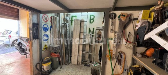 Entrepôt à Naples, Italy 30m² No. 212348 9