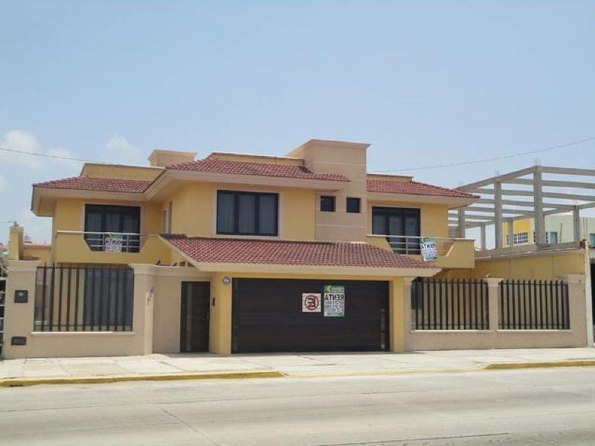 4 bedrooms House in Veracruz, Mexico No. 210639