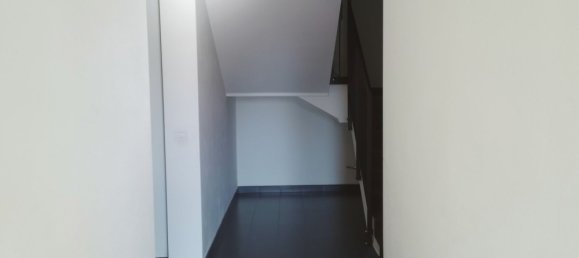 3 bedrooms Duplex in Parma, Italy No. 370884 4