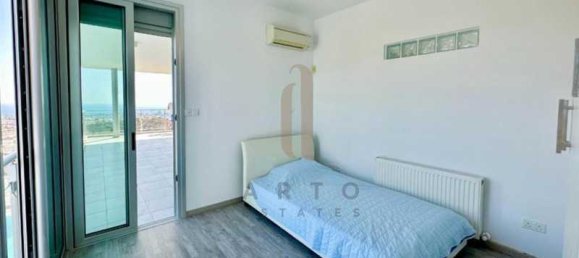 5 bedrooms Villa in Agios Athanasios, Cyprus No. 20486 4