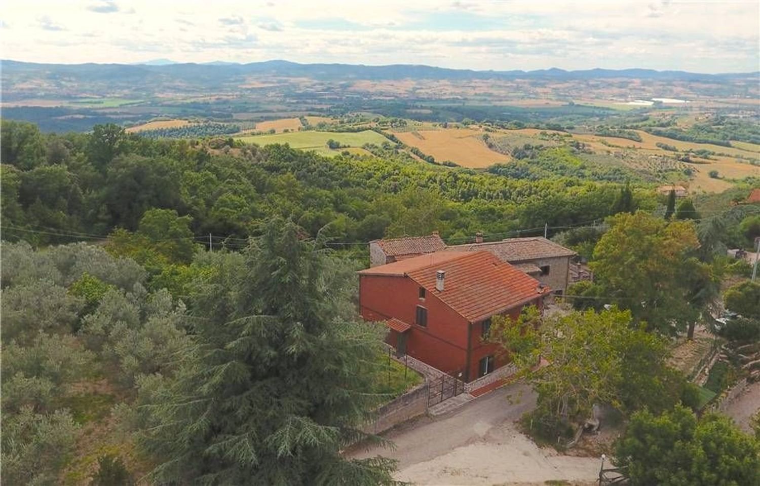 8 غرف نوم فيلا في Collazzone, Italy رقم 373074