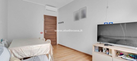 Apartamento de 3 dormitorios en San Giuliano Milanese, Italy No. 364948 8
