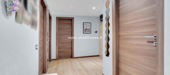 Apartamento de 3 dormitorios en San Giuliano Milanese, Italy No. 364948 20